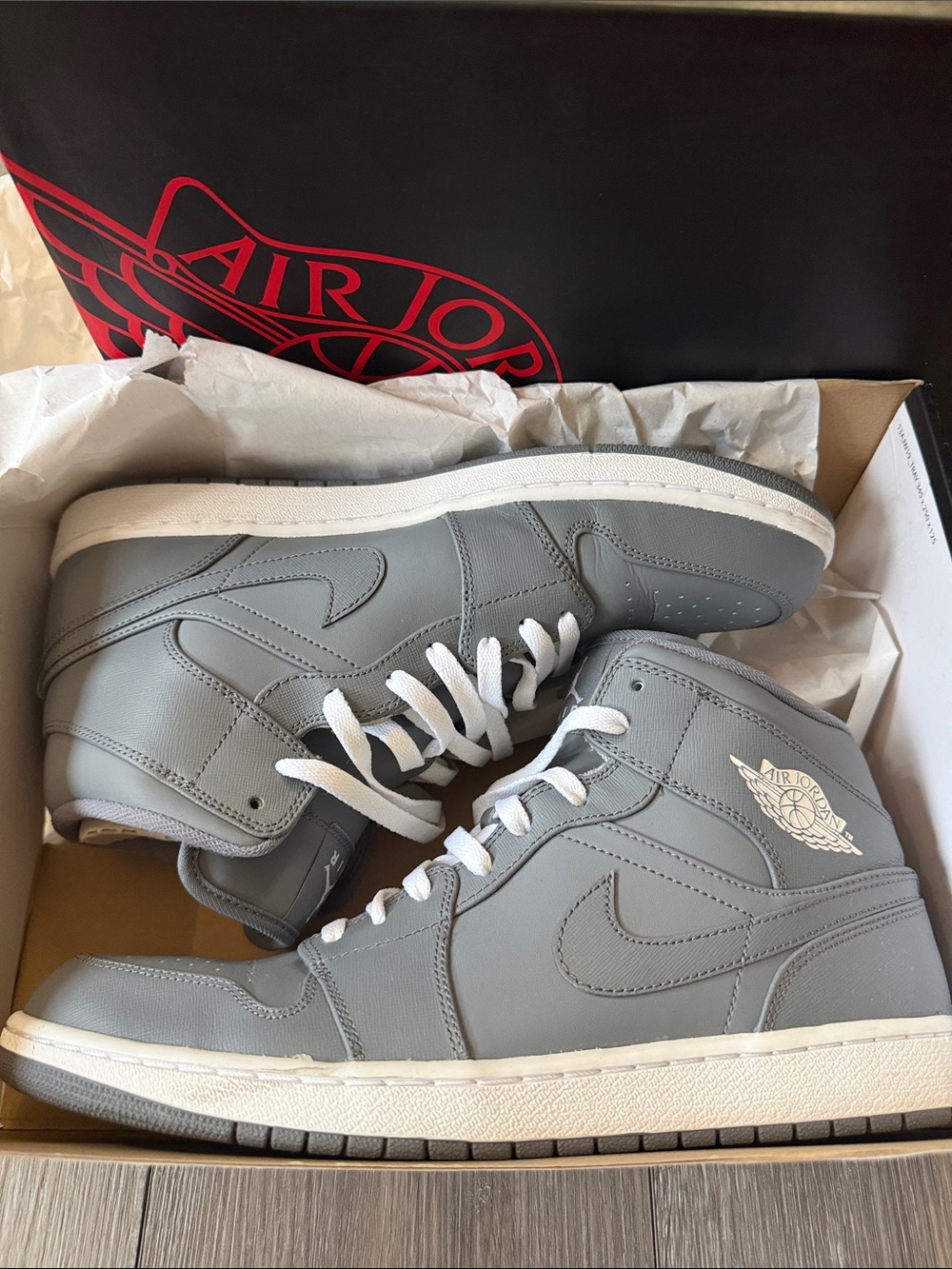 Air Jordan 1 Mid ‘-Cool Grey Whote’